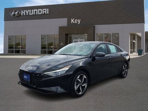 Certified 2023 Hyundai Elantra SEL w/ Convenience Package FWD image 6