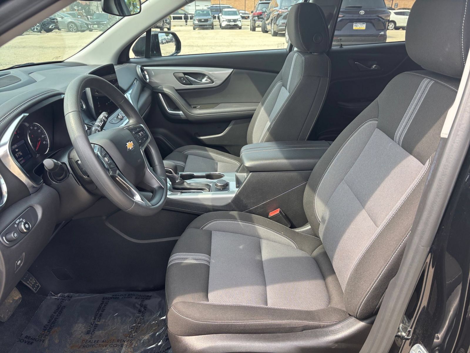 Used 2025 Chevrolet Blazer LT FWD image 27