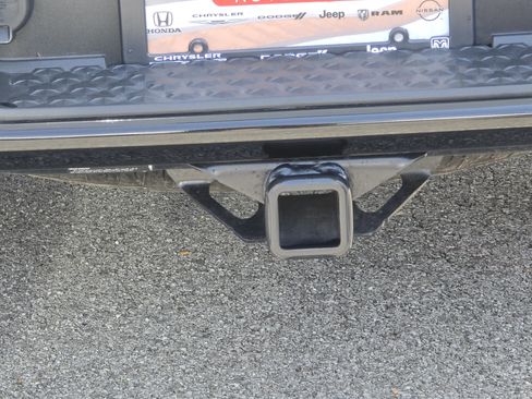 Used 2025 Chevrolet Colorado W/T w/ Advanced Trailering Package image 5