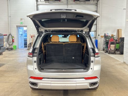 Used 2021 Jeep Grand Cherokee L Summit image 44