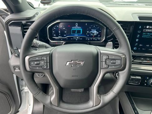Certified 2025 Chevrolet Silverado 1500 ZR2 w/ Technology Package AWD/4WD image 16