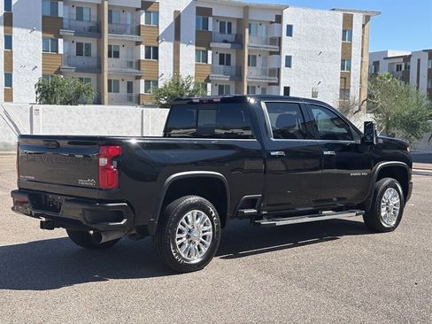 Used 2020 Chevrolet Silverado 2500 High Country w/ Z71 Off-Road Package image 5