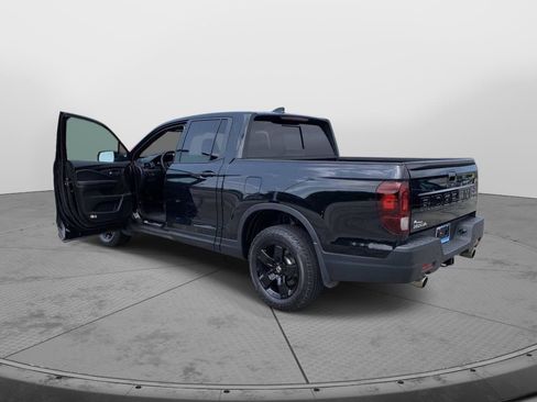 Certified 2024 Honda Ridgeline Black Edition image 10