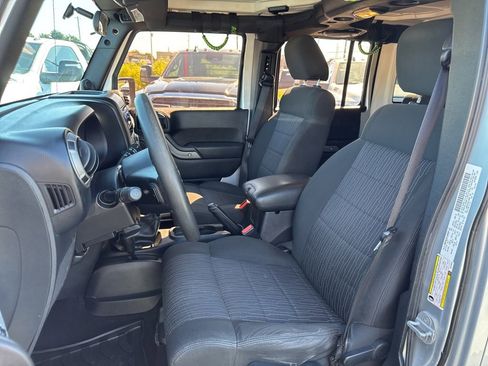 Used 2011 Jeep Wrangler Unlimited Sport image 27