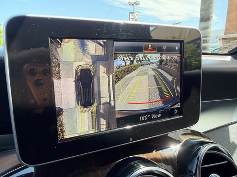 Used 2019 Mercedes-Benz GLC 300 image 23