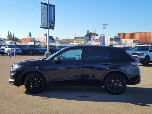 Certified 2024 Honda HR-V Sport image 9