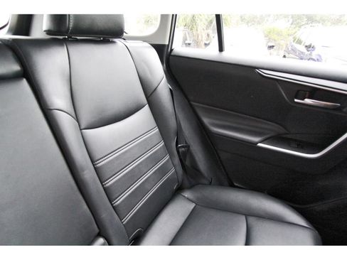 Used 2021 Toyota RAV4 XLE Premium FWD image 12