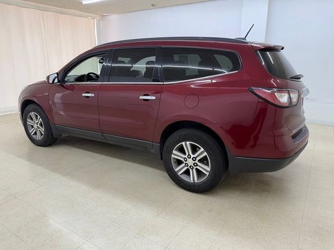 Used 2017 Chevrolet Traverse LT AWD/4WD image 3