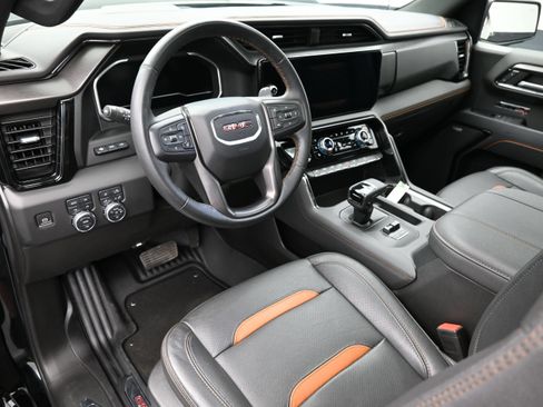 Used 2023 GMC Sierra 1500 AT4 w/ Technology Package AWD/4WD image 22