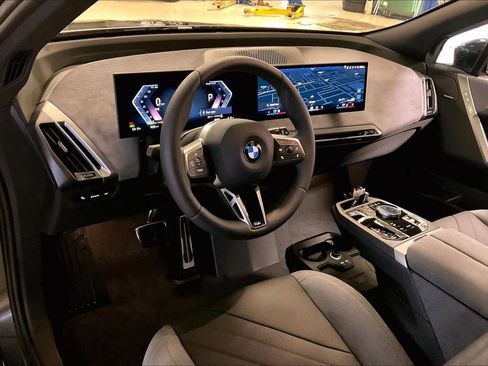 Used 2026 BMW iX xDrive60 w/ M Sport Package image 8