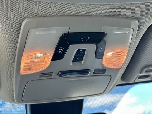 Used 2019 Toyota Sienna XLE Premium image 20