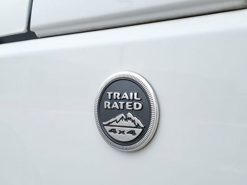 Used 2017 Jeep Wrangler Unlimited Sport w/ Connectivity Group image 8