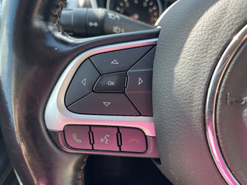 Used 2021 Jeep Compass Latitude FWD image 18