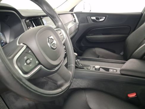 Used 2018 Volvo XC60 T6 Momentum w/ Advanced Package AWD/4WD image 22