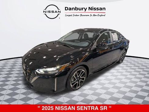 Certified 2025 Nissan Sentra SR FWD image 8
