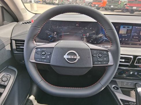 Certified 2026 Nissan Sentra SR w/ Floor Mat Package image 9