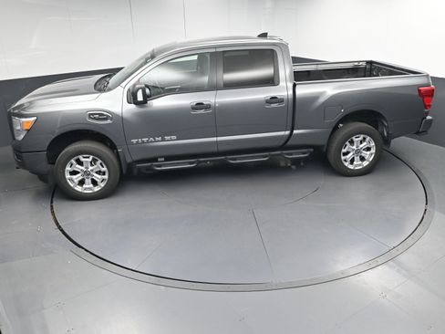 Used 2023 Nissan Titan SV w/ SV Convenience Package image 38