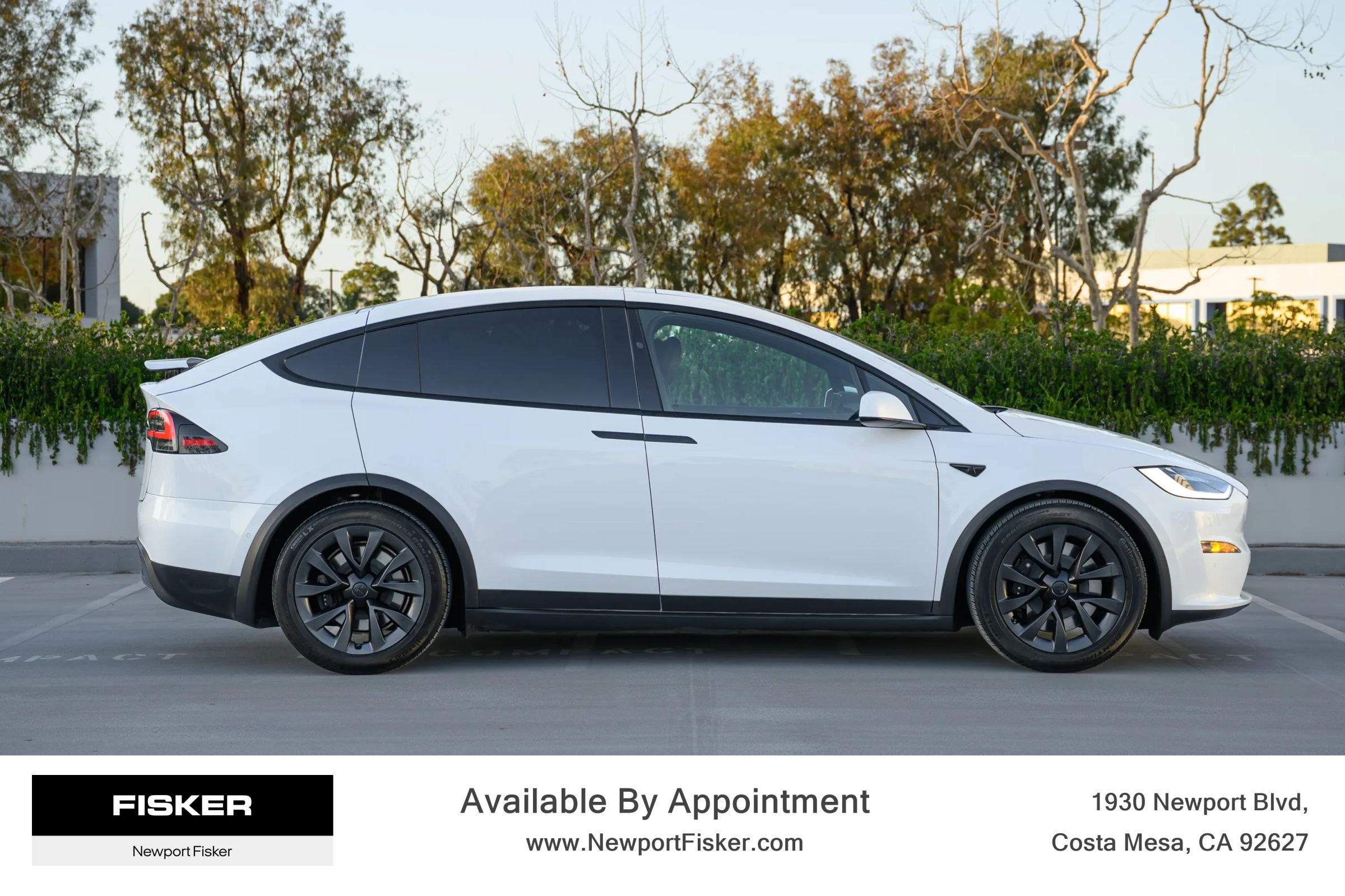 Used 2023 Tesla Model X AWD/4WD image 4