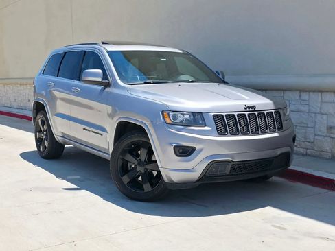 Used 2015 Jeep Grand Cherokee Altitude AWD/4WD image 1