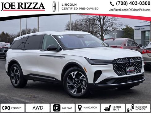 Used 2025 Lincoln Nautilus Premier w/ Equipment Group 102A image 1