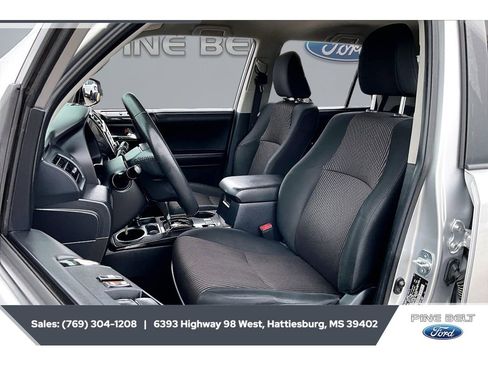 Used 2020 Toyota 4Runner TRD Off-Road AWD/4WD image 18