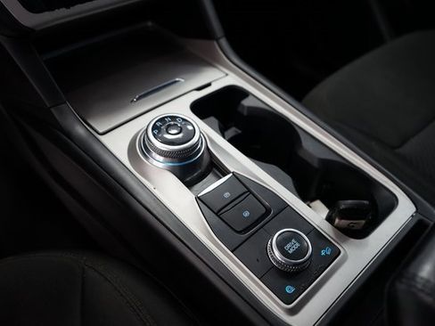 Used 2022 Ford Explorer XLT w/ Class IV Trailer Tow Package image 37