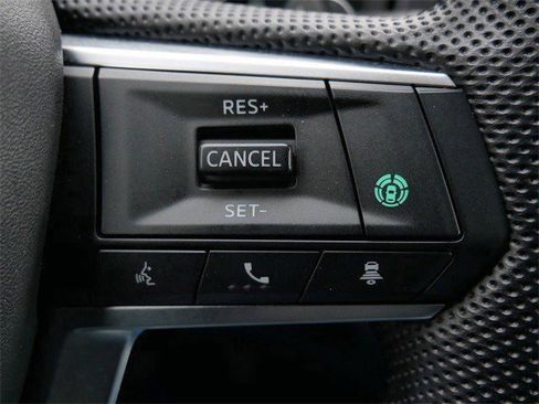 Used 2023 Mitsubishi Outlander SEL image 27