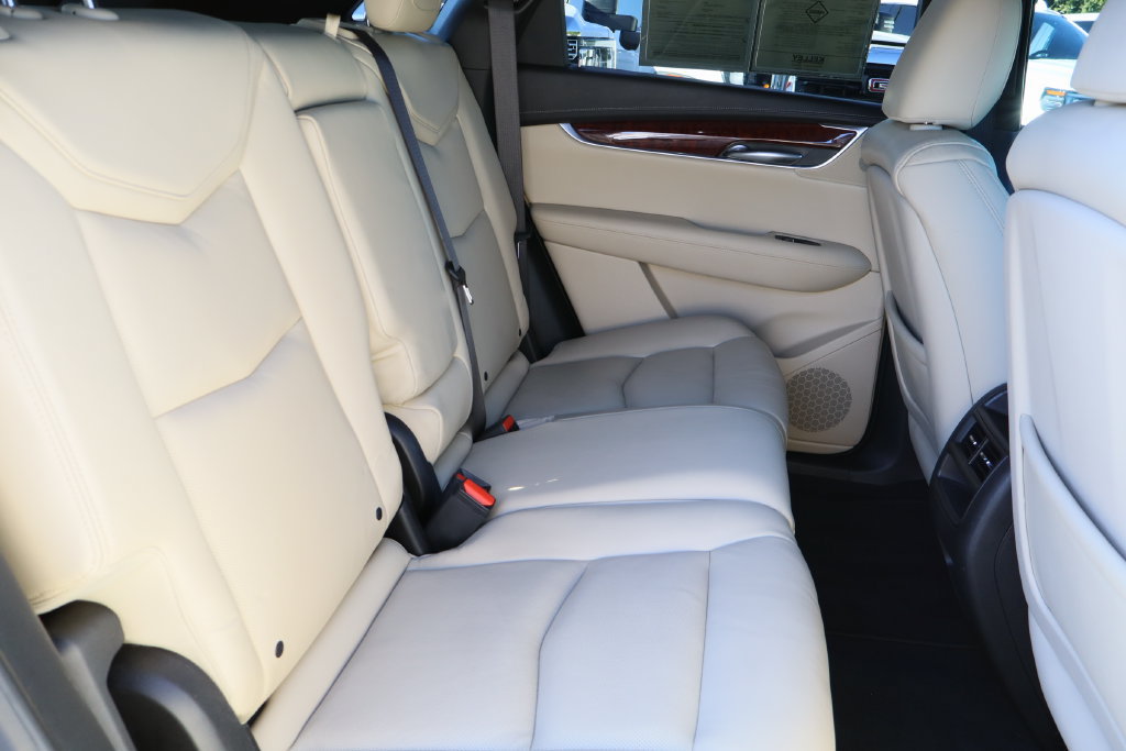 Certified 2017 Cadillac XT5 Premium Luxury FWD image 27