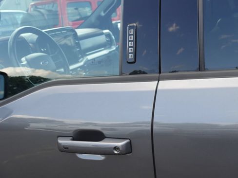 Used 2023 Ford F150 Lariat w/ Equipment Group 502A High AWD/4WD image 16