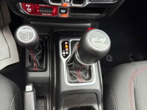 Used 2020 Jeep Wrangler Unlimited Rubicon image 40