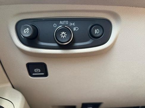 Used 2020 GMC Terrain Denali w/ Denali Premium Package AWD/4WD image 23