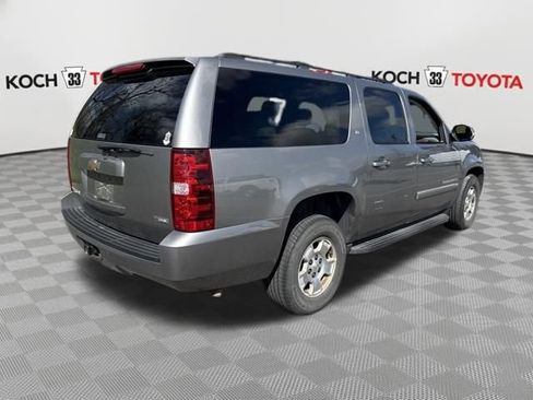 Used 2007 Chevrolet Suburban LT image 8