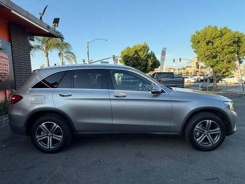 Used 2019 Mercedes-Benz GLC 300 w/ Premium Package image 15