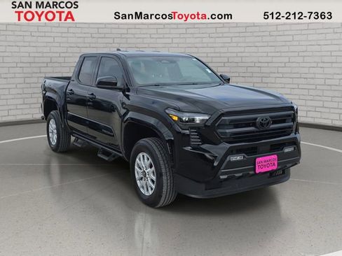Used 2025 Toyota Tacoma SR5 AWD/4WD image 3