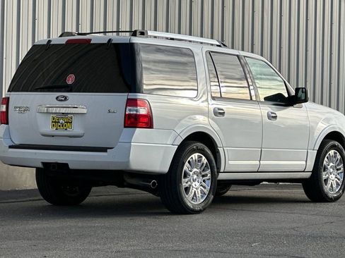 Used 2013 Ford Expedition Limited RWD image 4