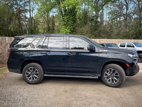 Used 2022 Chevrolet Tahoe Z71 w/ Luxury Package image 11