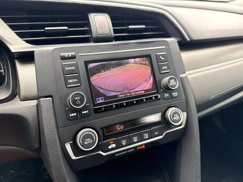 Used 2019 Honda Civic LX image 21
