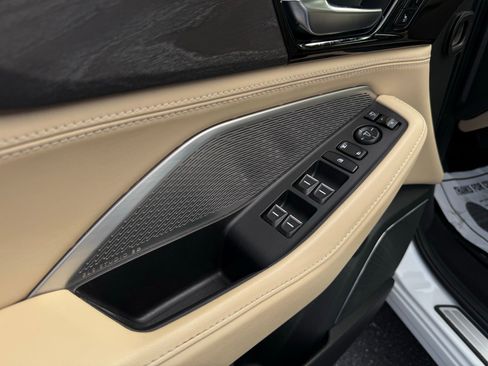 Used 2022 Acura MDX Advance image 34