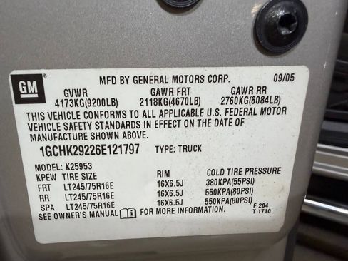 Used 2006 Chevrolet Silverado 2500 LT w/ Skid Plate Package AWD/4WD image 37