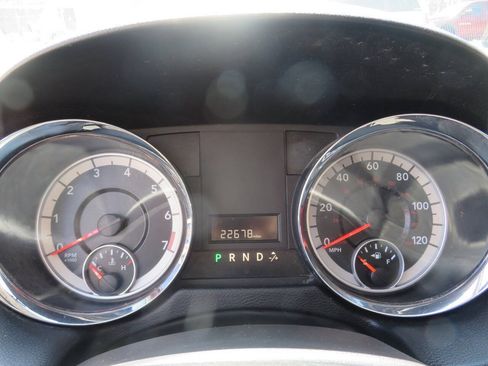 Used 2013 RAM C/V Tradesman FWD image 19