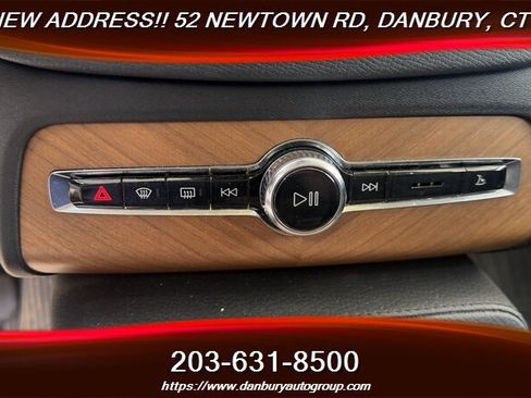 Used 2022 Volvo XC90 T8 Inscription Expression w/ Advanced Package AWD/4WD image 21
