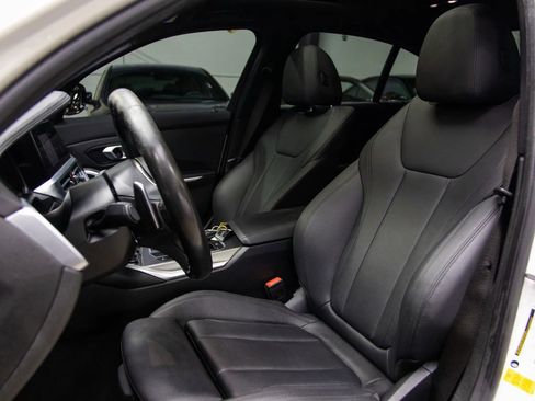 Used 2020 BMW 330i Sedan w/ M Sport Package image 24