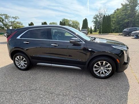 Used 2023 Cadillac XT4 Premium Luxury w/ Cold Weather Package AWD/4WD image 7