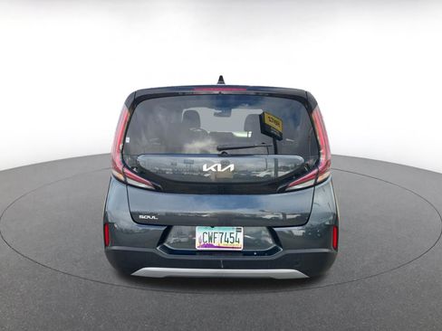 Used 2025 Kia Soul LX w/ LX Technology Package image 6