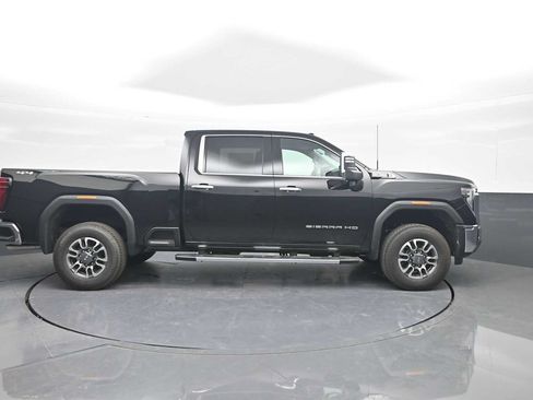 New 2026 GMC Sierra 2500 SLT w/ SLT Premium Package AWD/4WD image 9