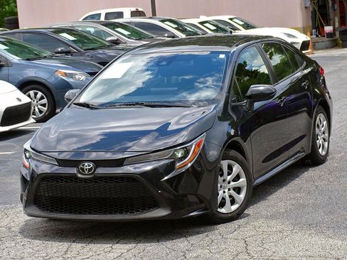 Used 2022 Toyota Corolla LE FWD image 6