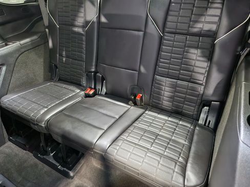 Used 2025 Cadillac Escalade Sport Platinum w/ LPO, ONYX Package AWD/4WD image 43