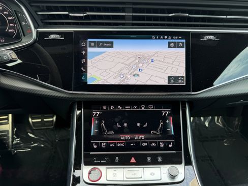 Used 2024 Audi RS Q8 image 29