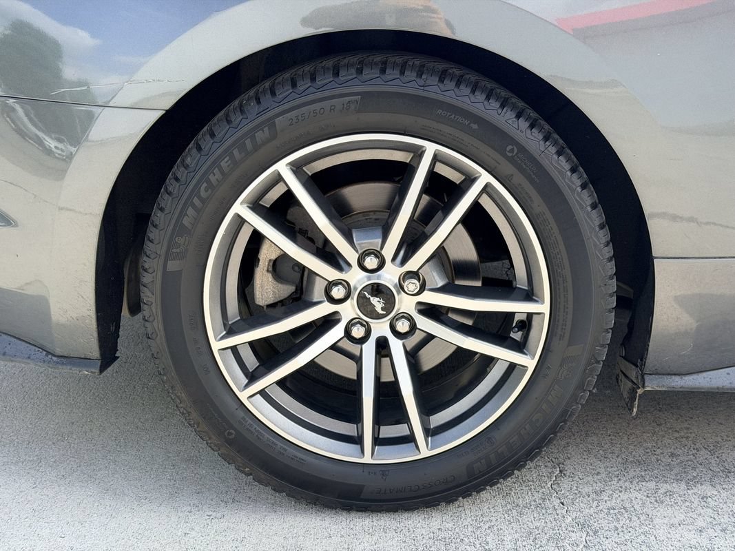 Used 2016 Ford Mustang Premium RWD image 22
