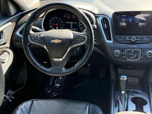 Used 2020 Chevrolet Malibu RS FWD image 12